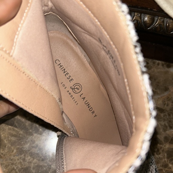 Chinese Laundry Block heel booties - Picture 4 of 5